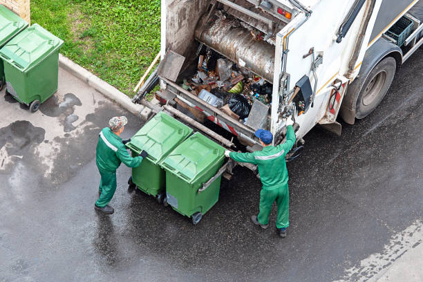 Best Yard Waste Removal  in Edgewood, IN